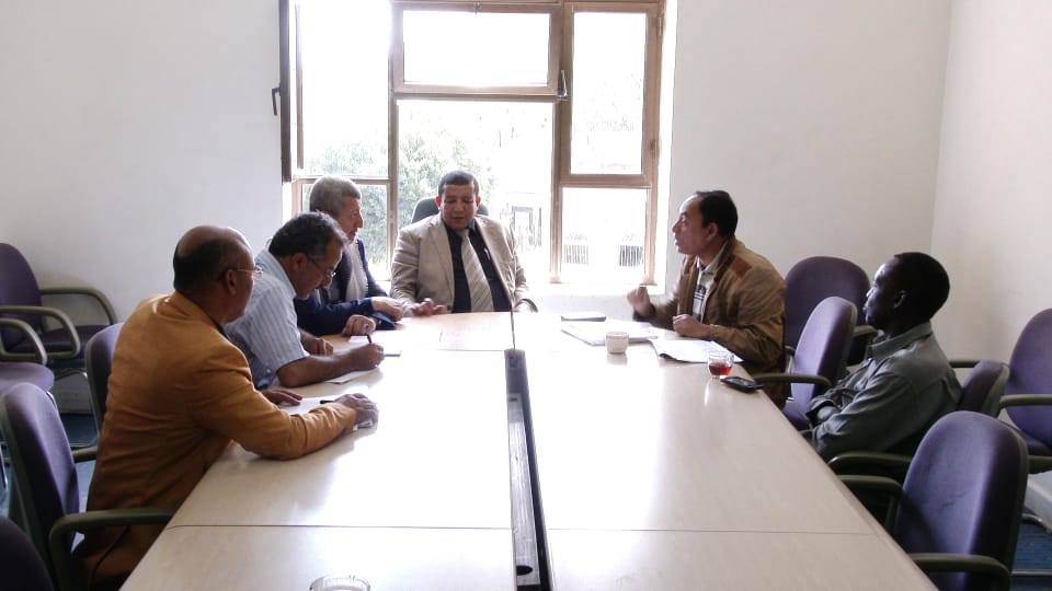 رئيس لجنة الشؤون الخارجية والمغتربين يلتقي رئيس المركز اليمني  للجاليات