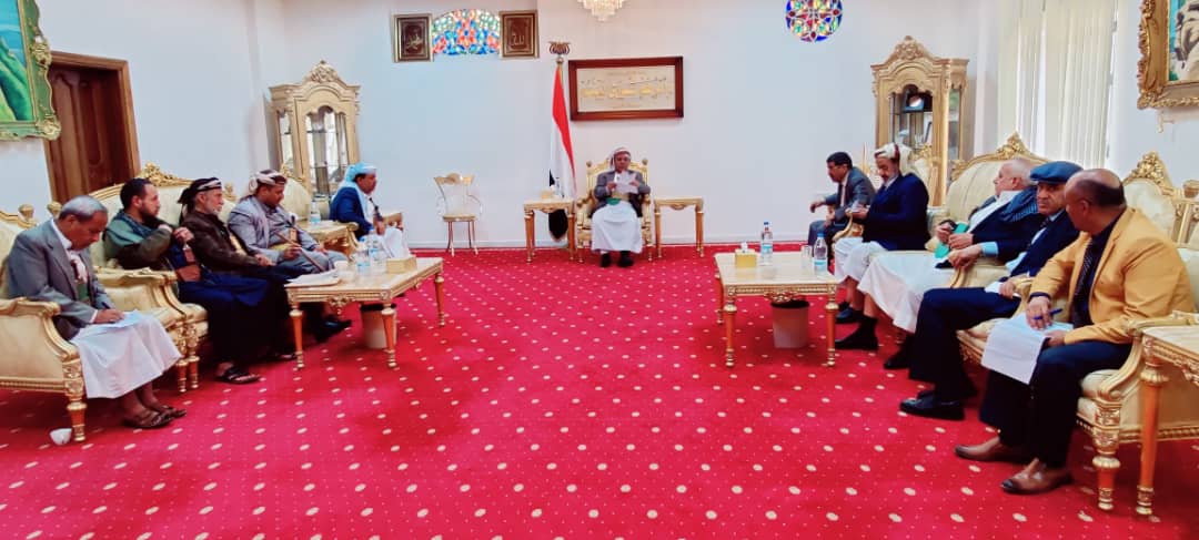 رئيس مجلس النواب يلتقي عددا من أعضاء مجلس الشورى بمحافظة صنعاء