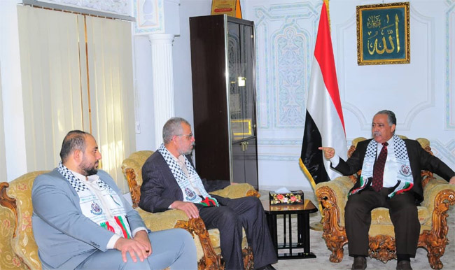 رئيس مجلس النواب يلتقي ممثل مكتب حماس في اليمن 