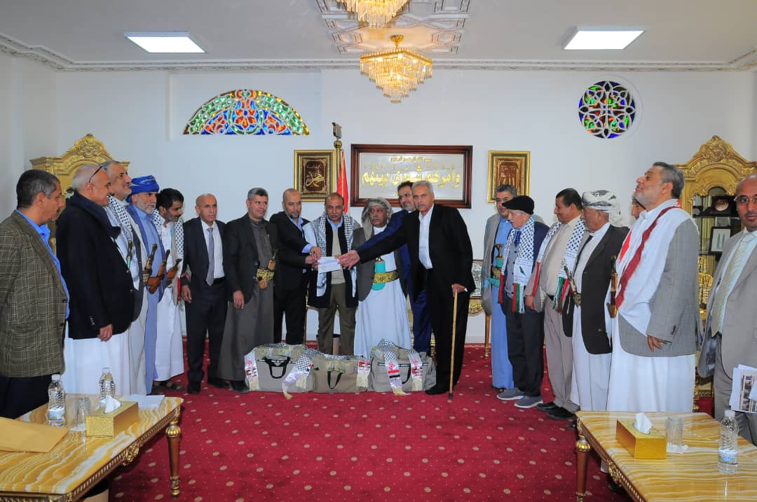رئيس مجلس النواب يسلّم مساهمة أعضاء وموظفي مجلس النواب لدعم الشعب الفلسطيني