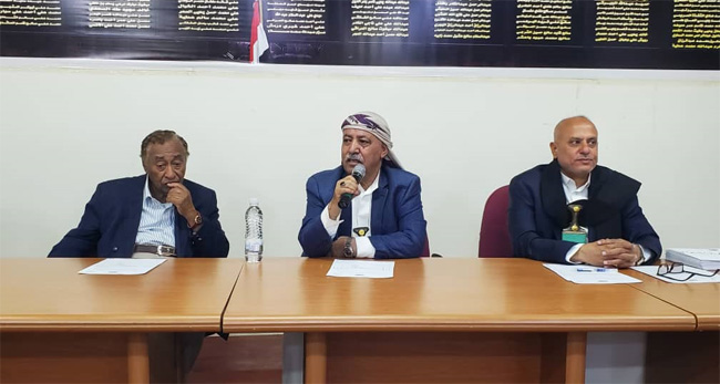 رئيس مجلس النواب يكرم المشاركين في الدورات التدريبية للرقابة البرلمانية