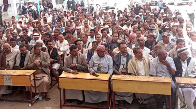 عضو مجلس النواب الناحية يحضر لقاء قبلي في وصاب السافل بذمار إعلانا للنفير والتوقيع على وثيقة الشرف القبلي