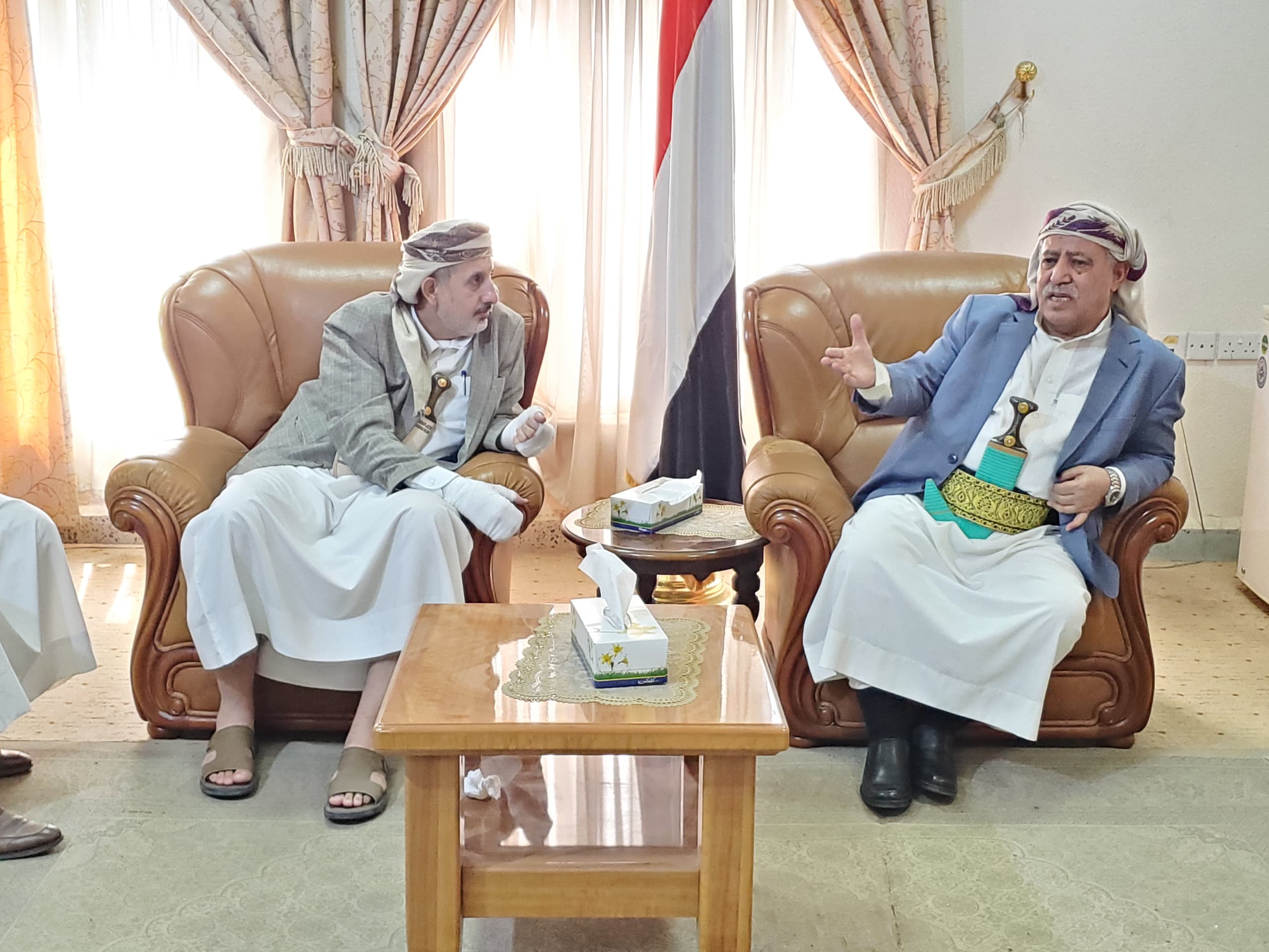 رئيس مجلس النواب يناقش مع وزير النفط والمعادن عدد من المواضيع المتعلقة بأداء الوزارة