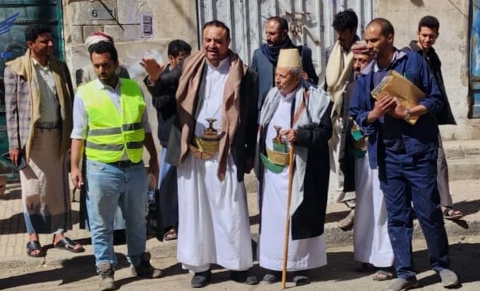 أمين العاصمة وعضو مجلس النواب البكري يطلّعان على أعمال صيانة شارع سبأ بمديرية الثورة بمساهمة مجتمعية