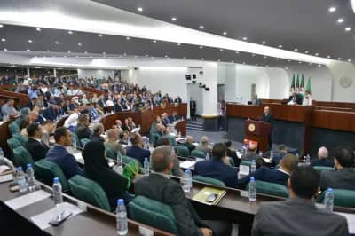 قانون جديد يضع حدّا نهائيا للتجوال السياسي داخل البرلمان الجزائري