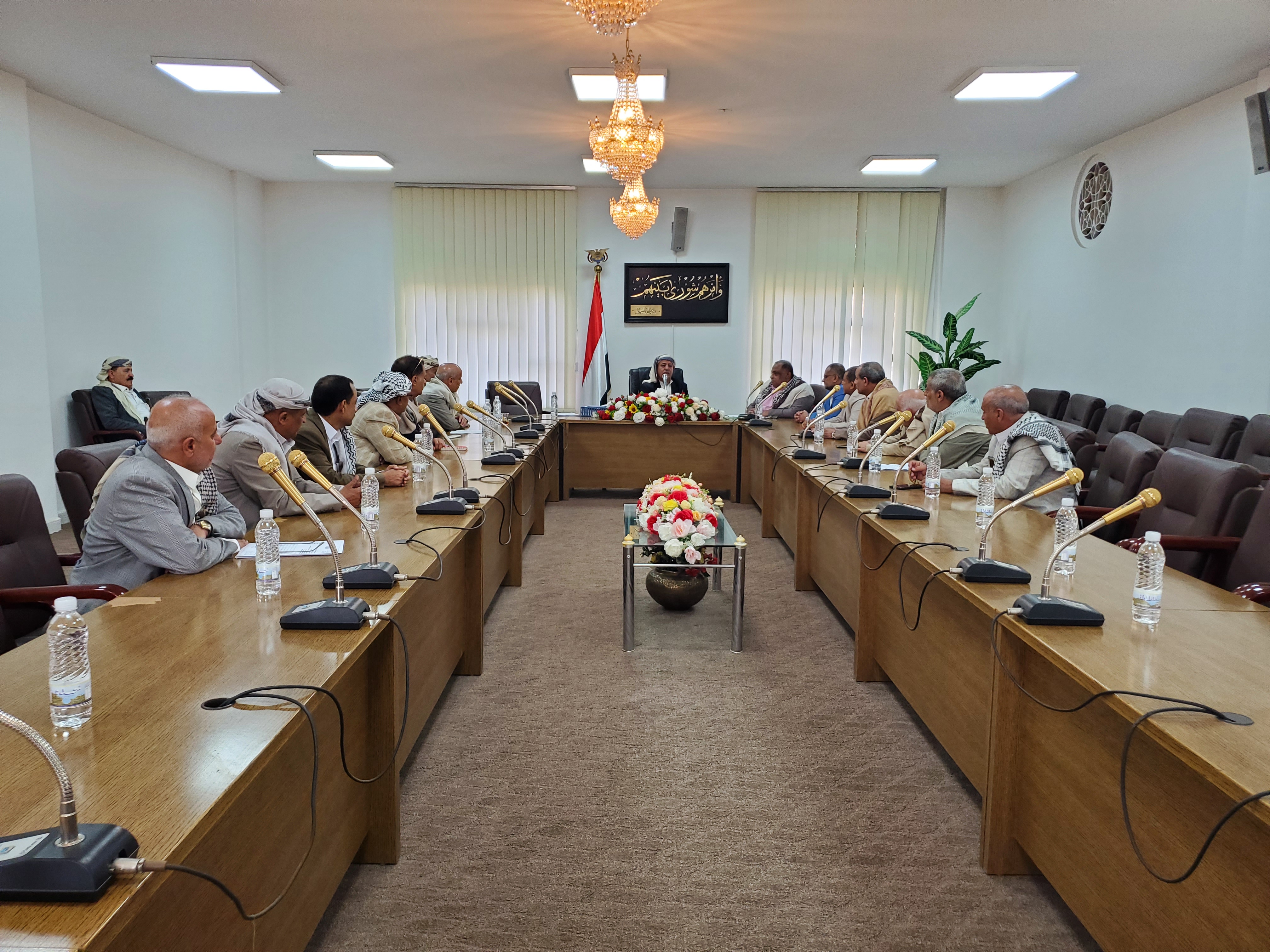 هيئة رئاسة مجلس النواب تعقد اجتماعاً موسعًا مع رؤساء ومقرري اللجان الدائمة بالمجلس  
